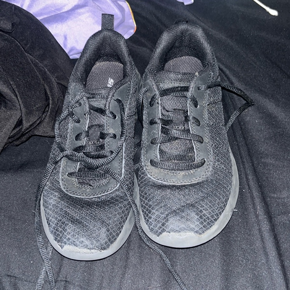 Kids black tie sketchers